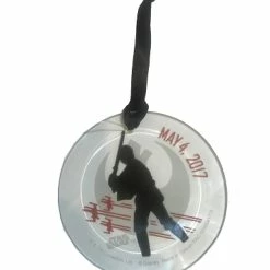 Brand new 🛒 Disney 🎄 Christmas Ornament - May The 4th 2017 - Star Wars 🎉