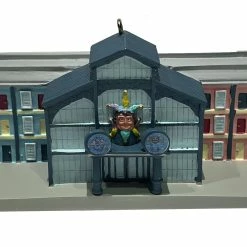 Promo 🛒 Disney Figurine Ornament - Port Orleans Resort ⭐